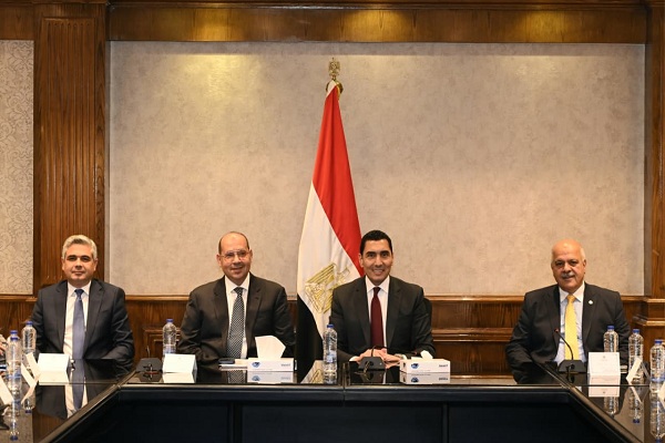 وزير الرياضة يلتقي ياسر إدريس لبحث آخر استعدادات أولمبياد لوس أنجلوس 2028 